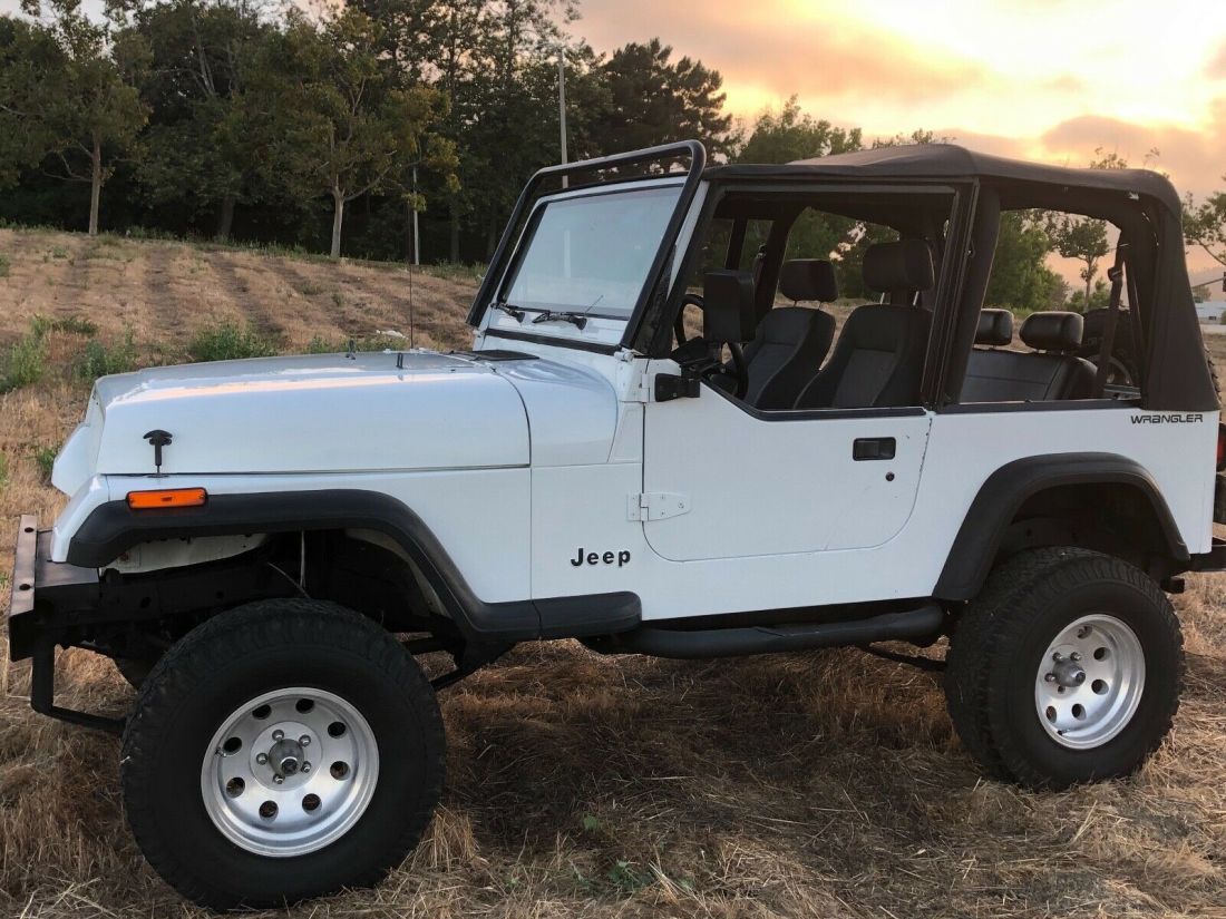 1992 Jeep Wrangler YJ 4.0L 6 Cylinder! 1992 Jeep Wrangler Soft Top