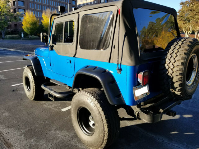 1992 Jeep Wrangler YJ - OEM 5-Spoke Alloy Rims, Chrome + Sidesteps - photo 3