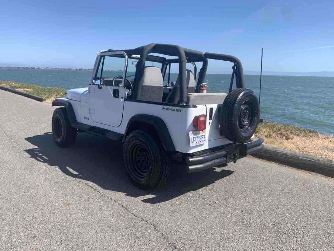 1992 Jeep Wrangler 107k Miles - photo 3