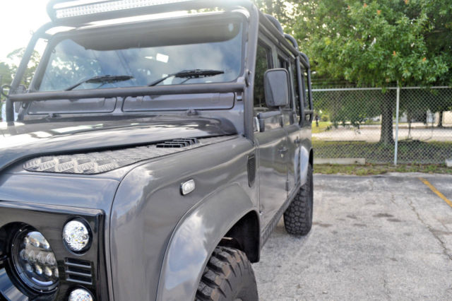 1992 Land Rover Defender County Station Wagon - photo 12