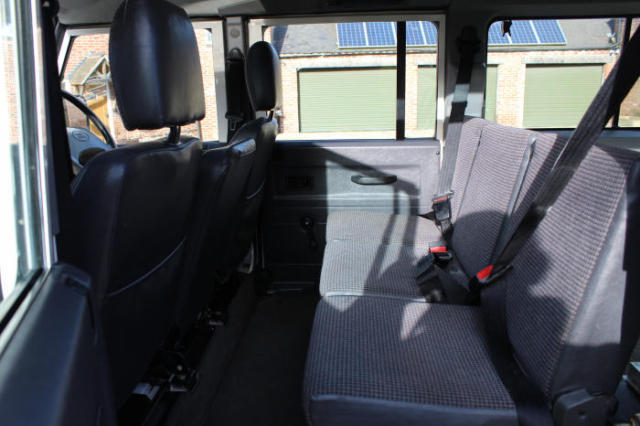1980 Land Rover Defender County Station Wagon - photo 13