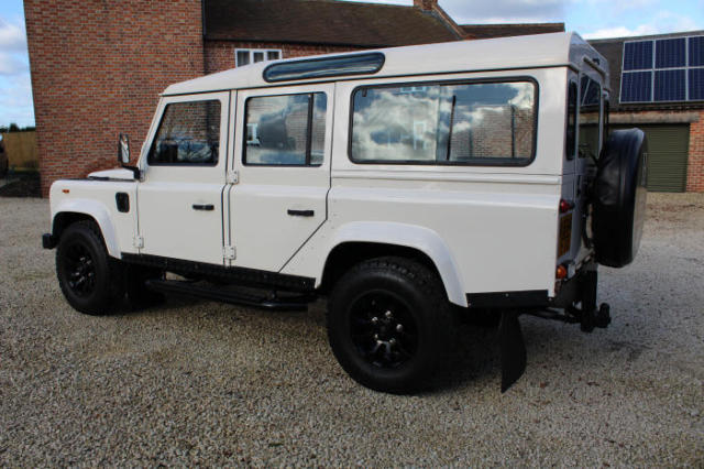 1980 Land Rover Defender County Station Wagon - photo 7