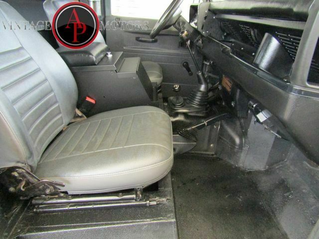 1992 Land Rover Defender 110 5 SPEED 200 TDI - photo 5