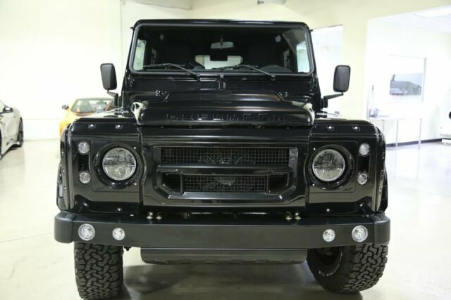 1992 Land Rover Defender 110 - photo 11