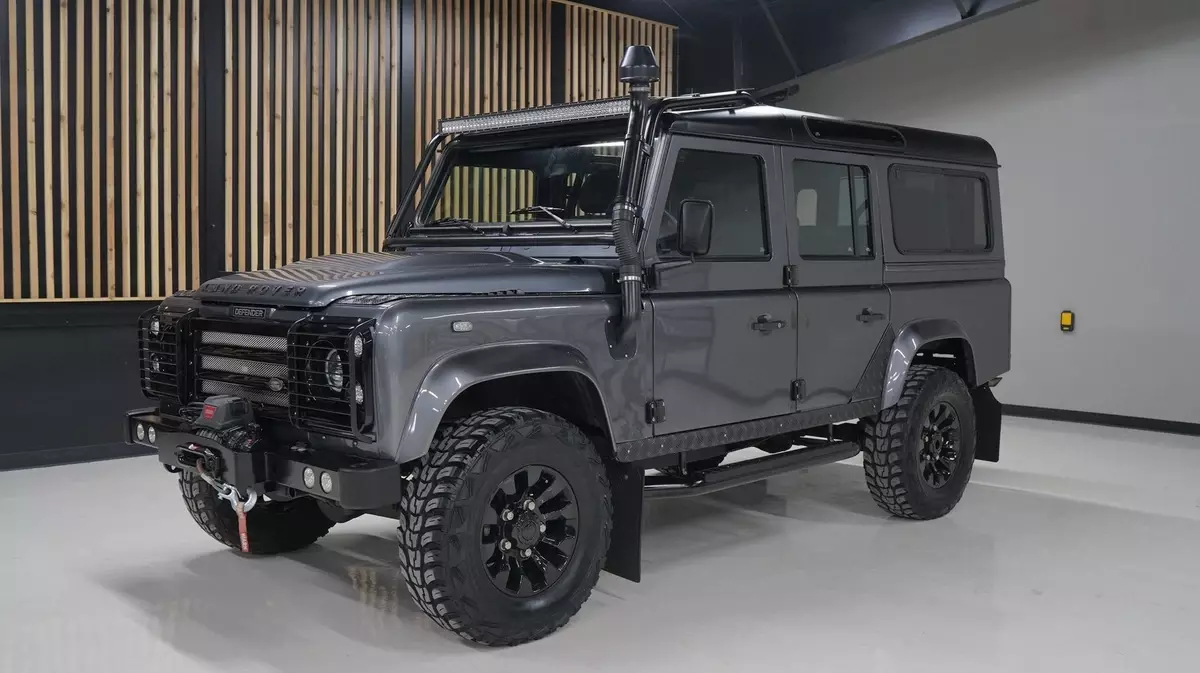 1992 Land Rover Defender
