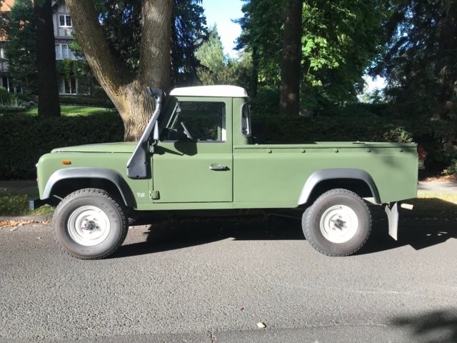 1992 Land Rover Defender Pickup - photo 2