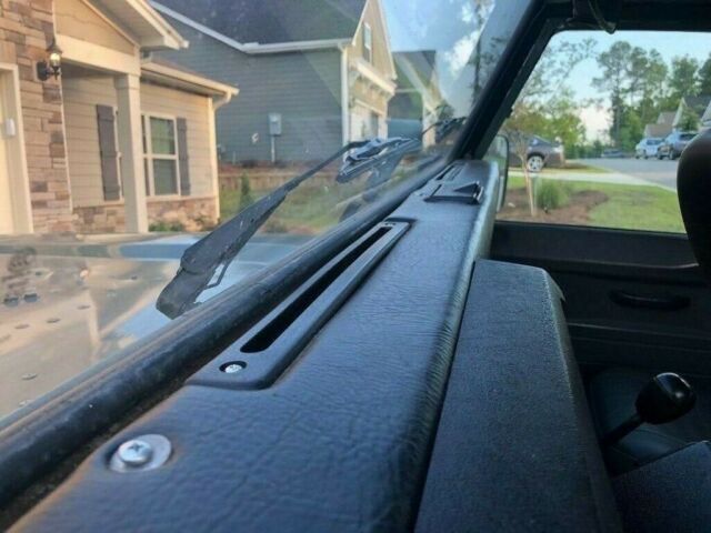 1992 Land Rover Defender 110 3 door - photo 7
