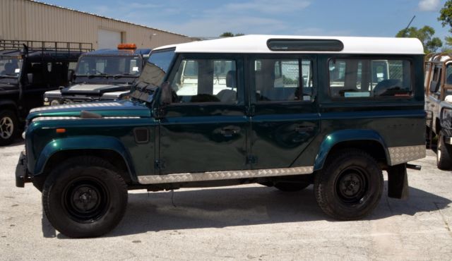 1992 Land Rover Defender County Station Wagon - photo 4