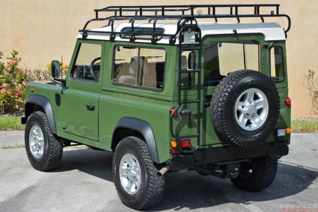1992 Land Rover Defender 90! Investment Quality! Best One On The Market! - photo 2