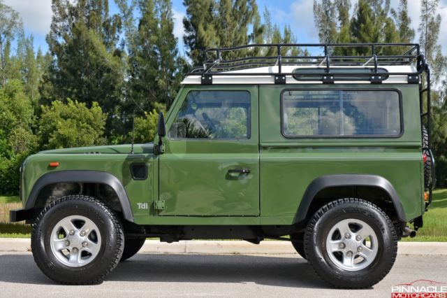 1992 Land Rover Defender 90! Investment Quality! Best One On The Market! - photo 3