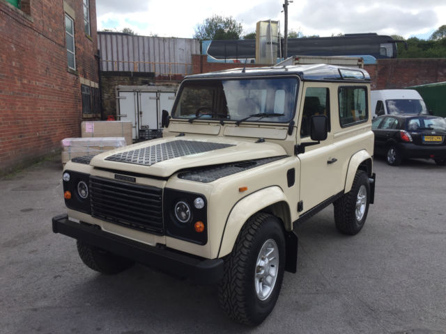 1992 Land Rover Defender 90 200Tdi csw chassis/frame up rebuild limestone/black 1992 Land Rover Defender County Station Wagon
