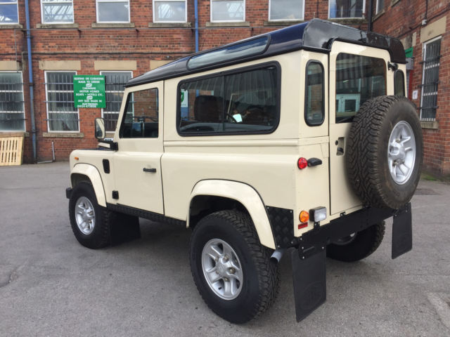 1992 Land Rover Defender County Station Wagon - photo 5