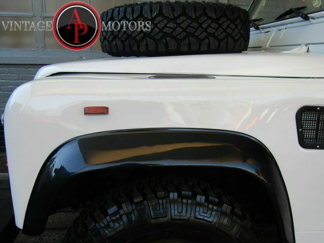 1992 Land Rover Defender D90 300TDI 5 SPEED! - photo 11