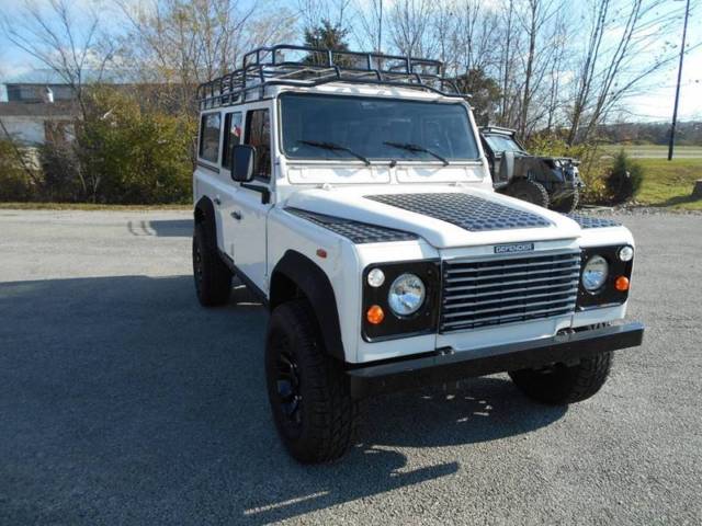 1992 Land Rover Defender Defender 110 Wagon - photo 4