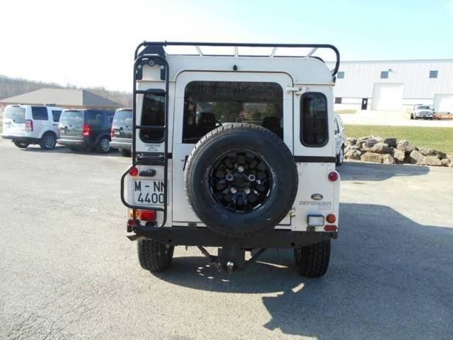 1992 Land Rover Defender Defender 110 Wagon - photo 8