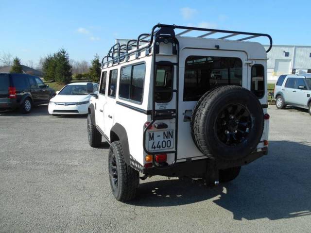 1992 Land Rover Defender Defender 110 Wagon - photo 9