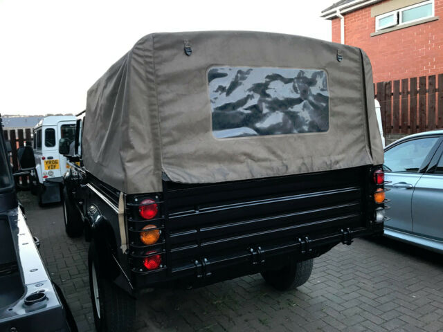 1992 Land Rover Defender TRUCK - photo 4