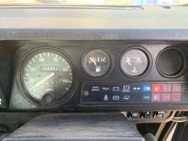 1902 Land Rover Defender 90 - photo 2