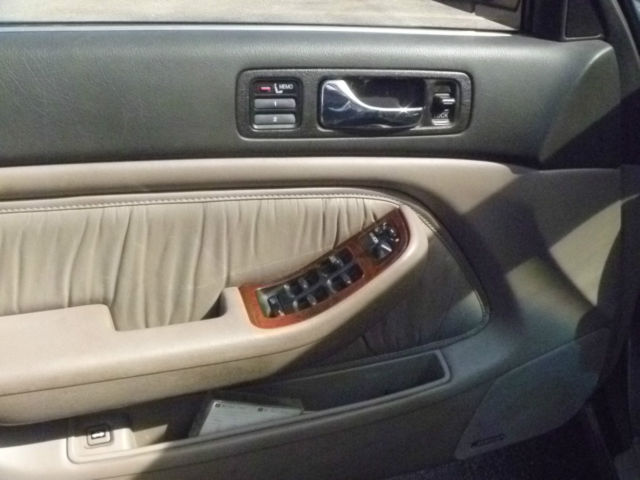 1992 Acura Legend Sedan - photo 8