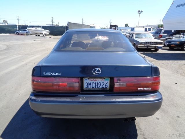 1992 Lexus ES Base Sedan 4-Door - photo 3