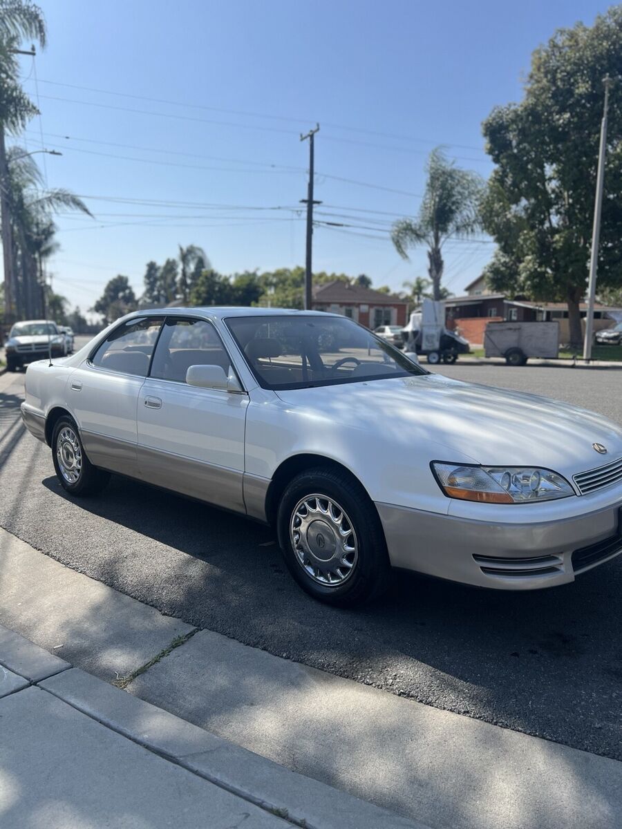 1992 Lexus ES300 300 - photo 2