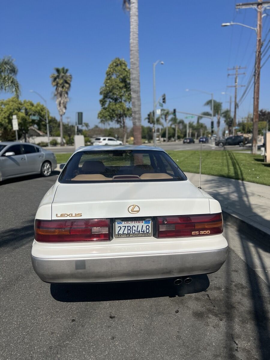 1992 Lexus ES300 300 - photo 4
