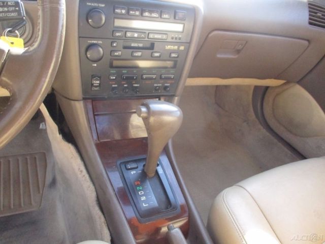 1992 Lexus ES Base Sedan 4-Door - photo 11