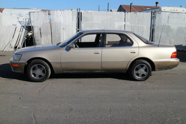 1992 Lexus LS - photo 2