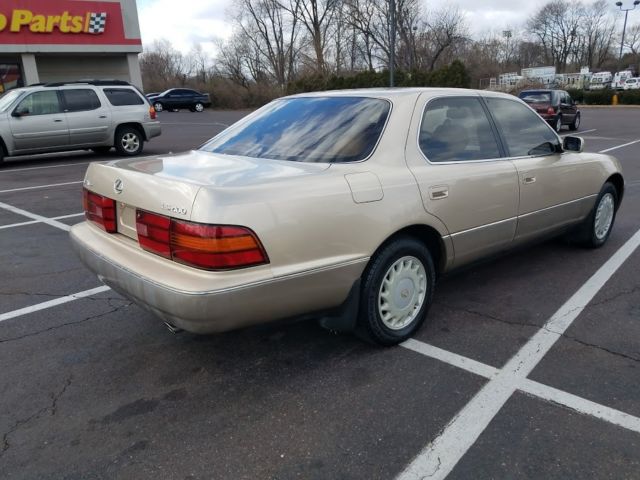 1992 Lexus LS Base Sedan 4-Door - photo 3