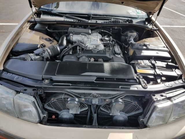 1992 Lexus LS Base Sedan 4-Door - photo 7