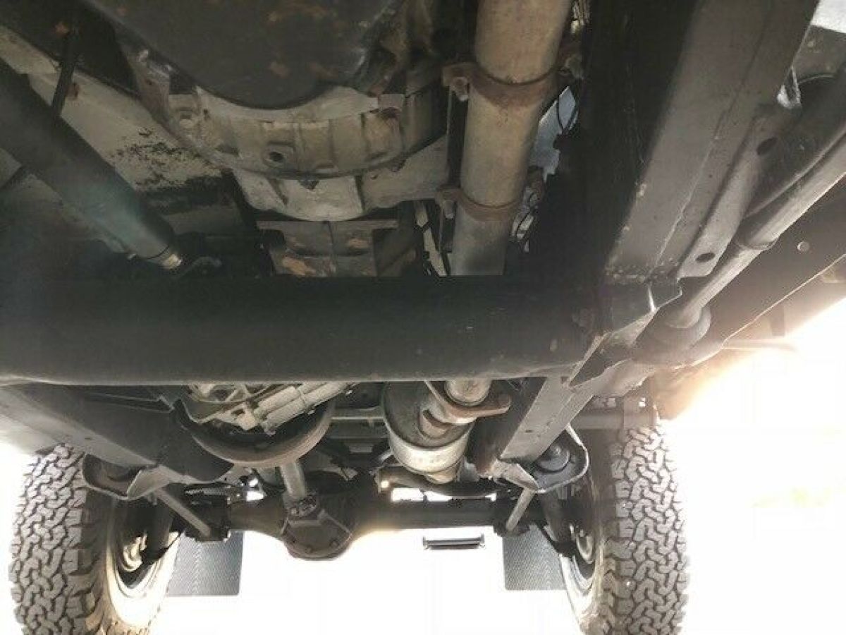 1900 Land Rover Defender D90 - photo 10