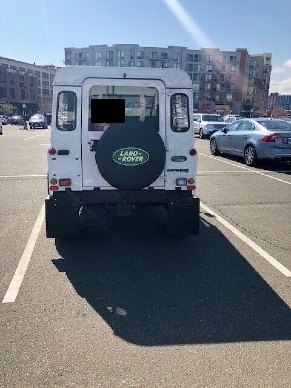 1900 Land Rover Defender D90 - photo 4