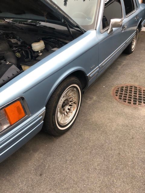 1992 Lincoln Town Car - photo 3