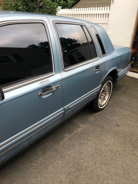 1992 Lincoln Town Car - photo 4