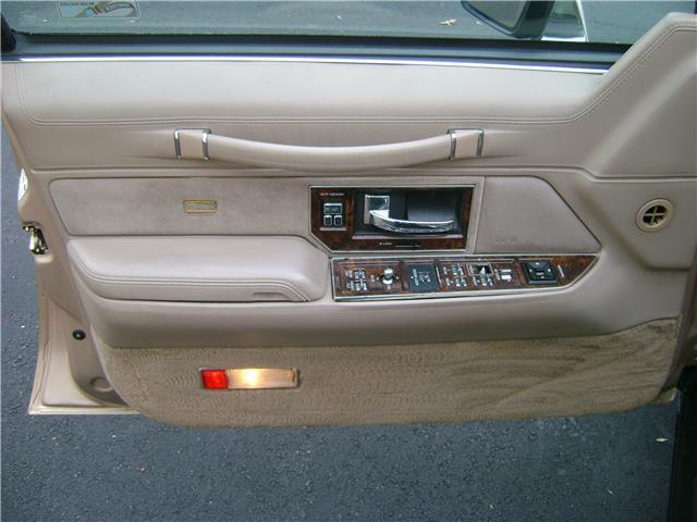 1992 Lincoln Town Car CARTIER LOW 77K MILES NON SMOKER CLEAN CARFAX! - photo 13