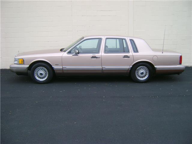 1992 Lincoln Town Car CARTIER LOW 77K MILES NON SMOKER CLEAN CARFAX! - photo 7