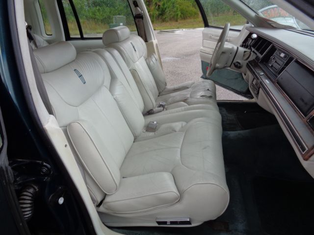 1992 Lincoln Town Car - photo 7