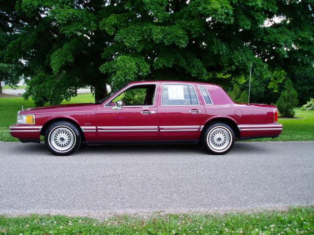 1992 Lincoln Town Car Signature - photo 2