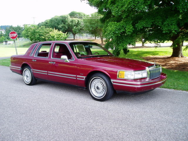 1992 Lincoln Town Car Signature - photo 3
