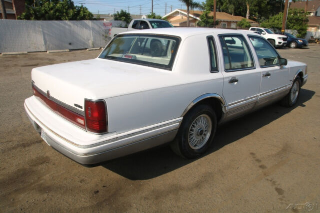 1992 Lincoln Town Car Signature - photo 6