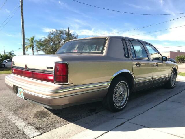 1992 Lincoln Town Car Cartier - photo 6