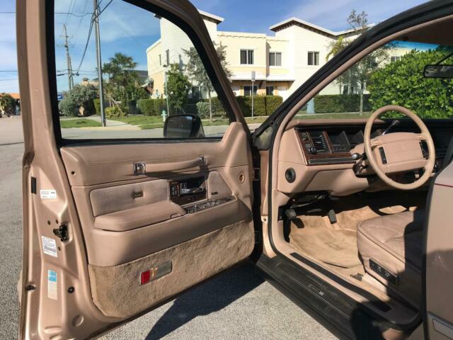 1992 Lincoln Town Car Cartier - photo 9