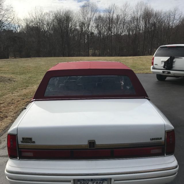 1992 Lincoln Town Car Executive series islander edition - photo 4
