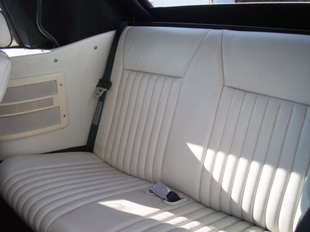 1992 Ford Mustang Limited Edition Summer special convertible - photo 12