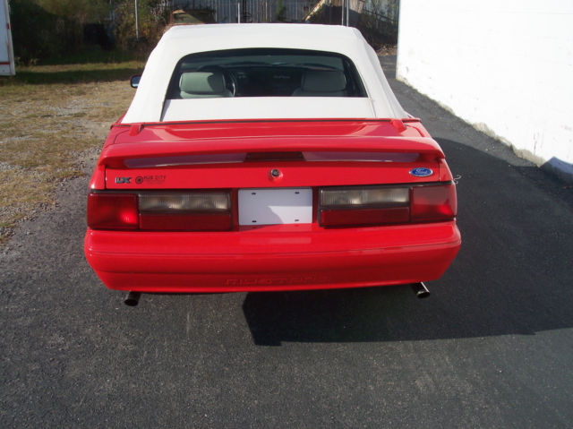 1992 Ford Mustang Limited Edition Summer special convertible - photo 3