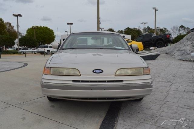 1992 Ford Crown Victoria LX - photo 3