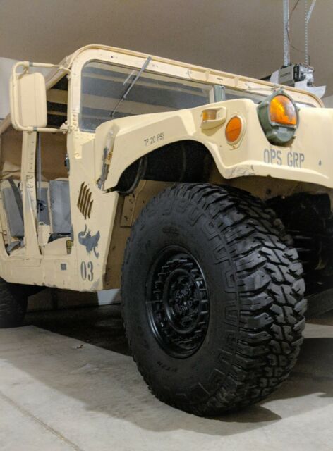 1992 Hummer H1 - photo 2