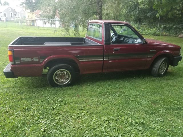 1992 Mazda B-Series Pickups - photo 4