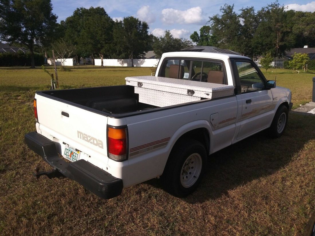 1992 Mazda B2200 SHORT BED - photo 4