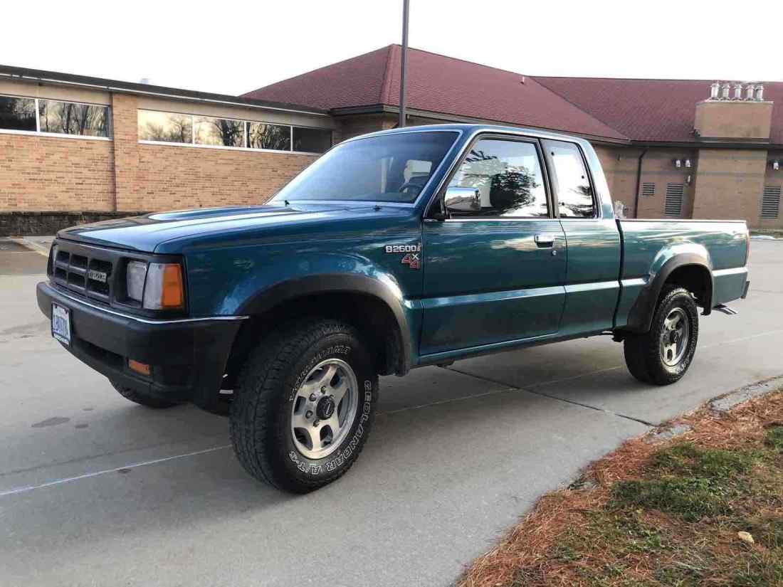 1992 Mazda B2600 Blue 4WD Automatic CAB PLUS 1992 Mazda B2600 CAB PLUS